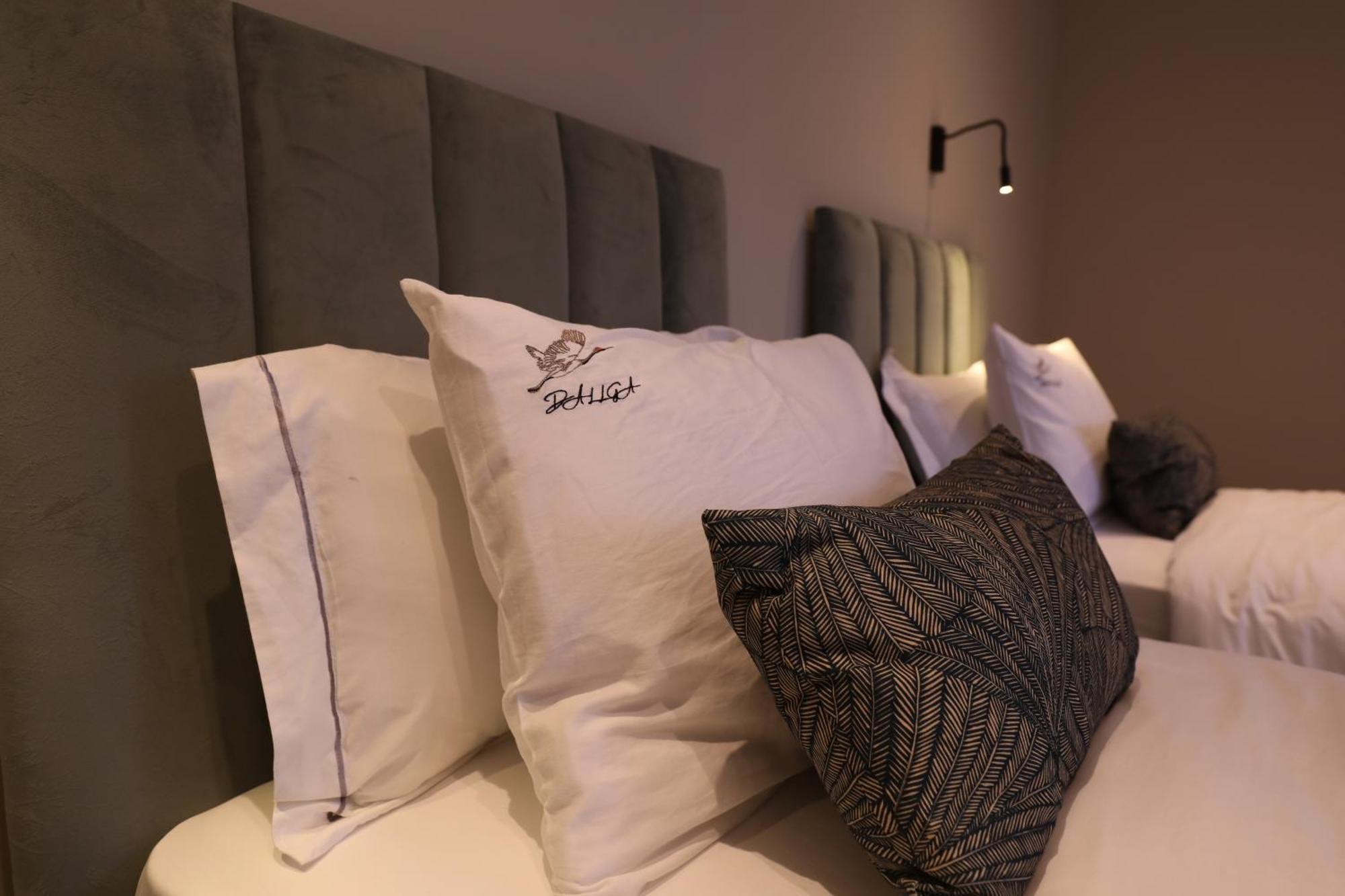 Dallga Suites Tushemisht ภายนอก รูปภาพ